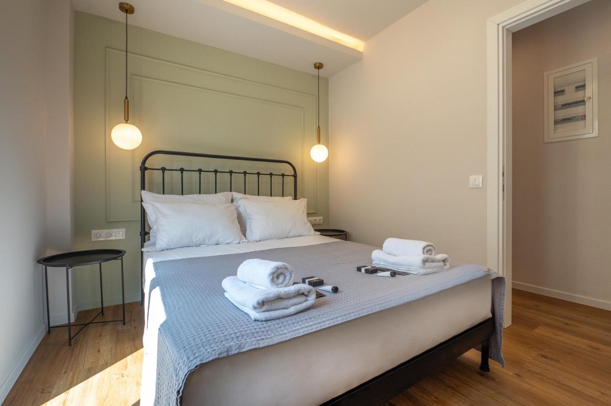 Live Life Plaka Apartment 雅典 外观 照片