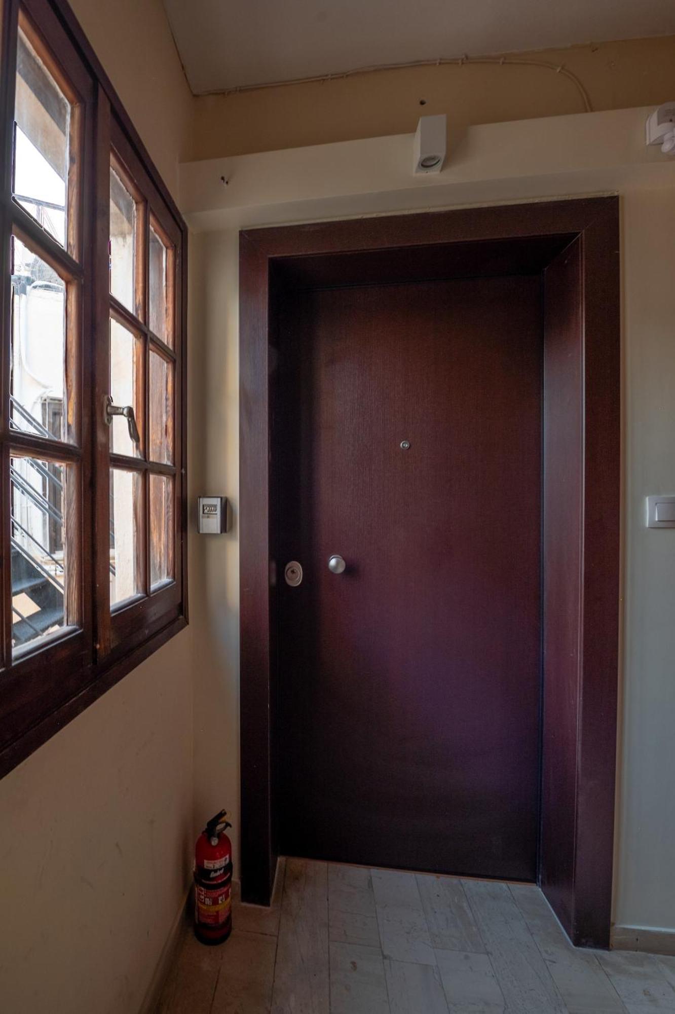 Live Life Plaka Apartment 雅典 外观 照片