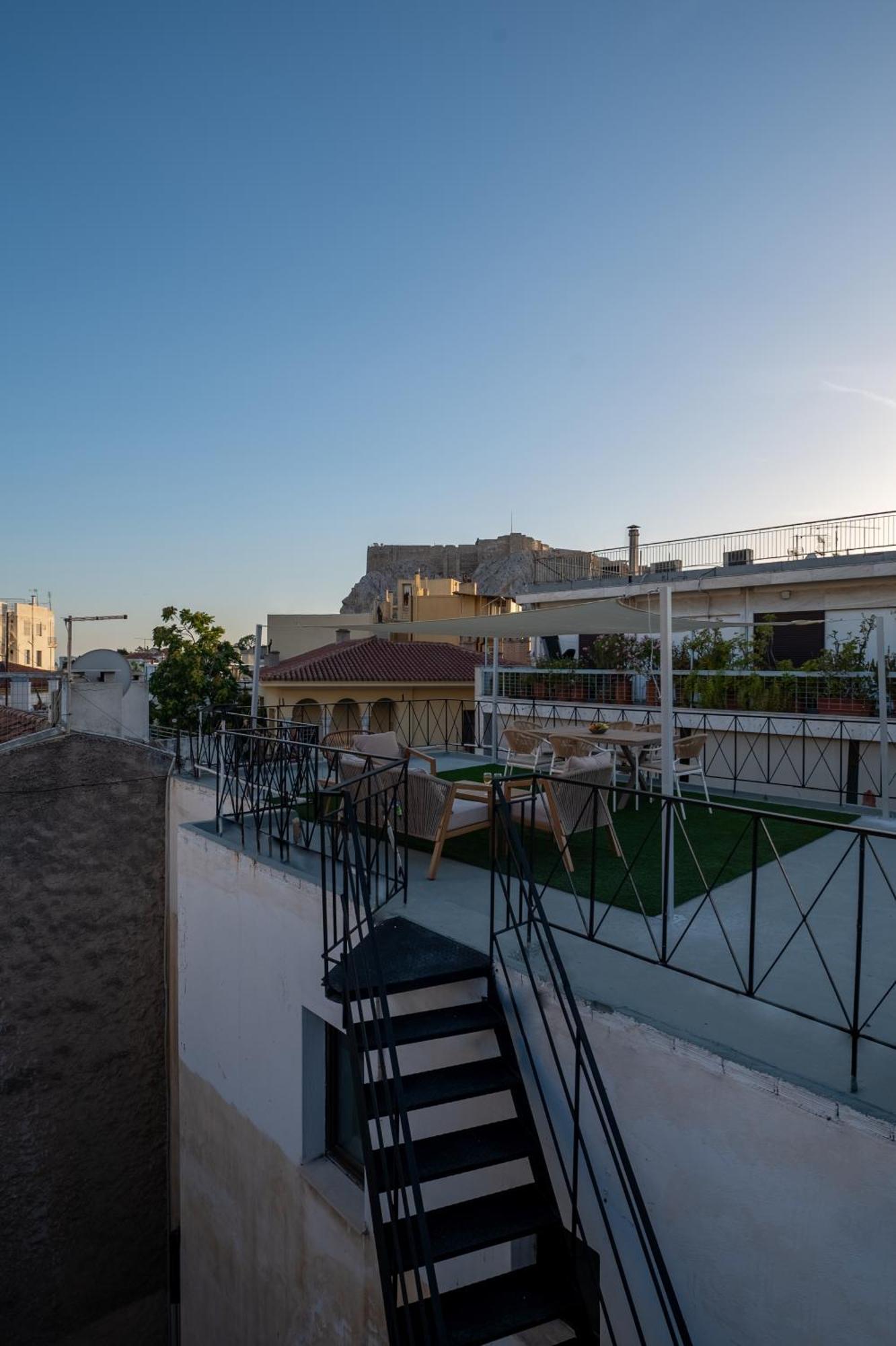 Live Life Plaka Apartment 雅典 外观 照片