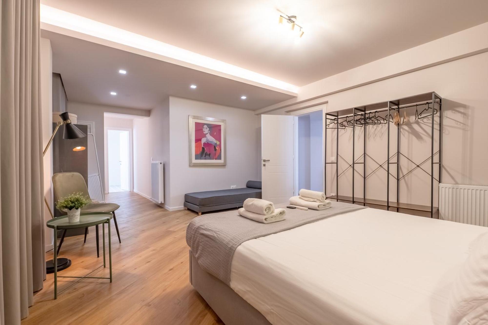Live Life Plaka Apartment 雅典 外观 照片
